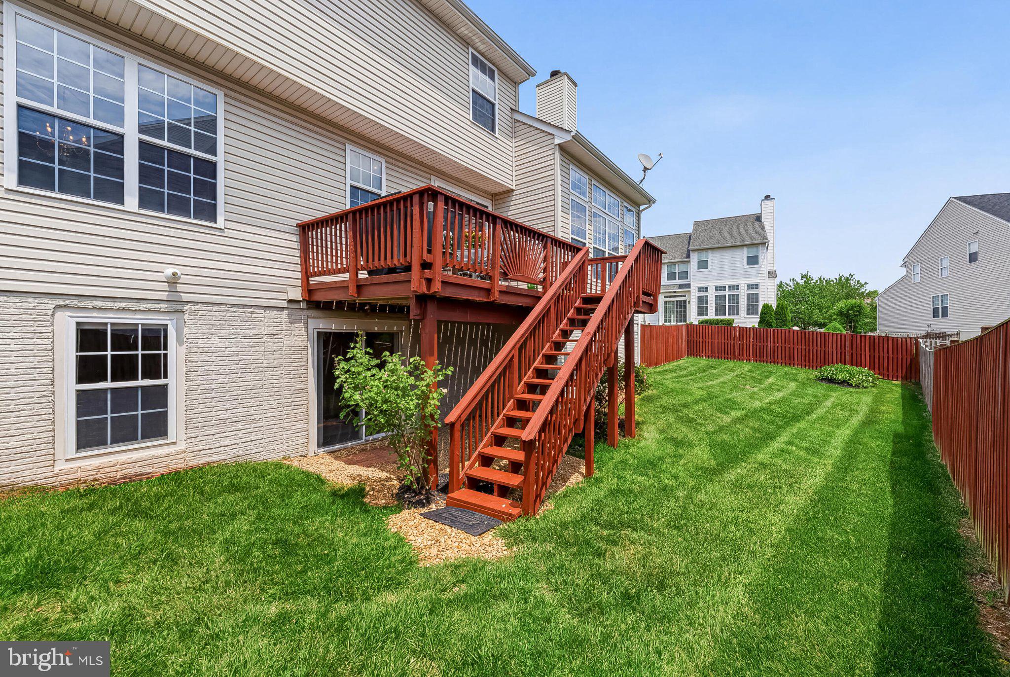 602 Shanks Evans Road Northeast Leesburg, VA 20176 - Photo 39 of 43 Charming backyard with inviting deck.