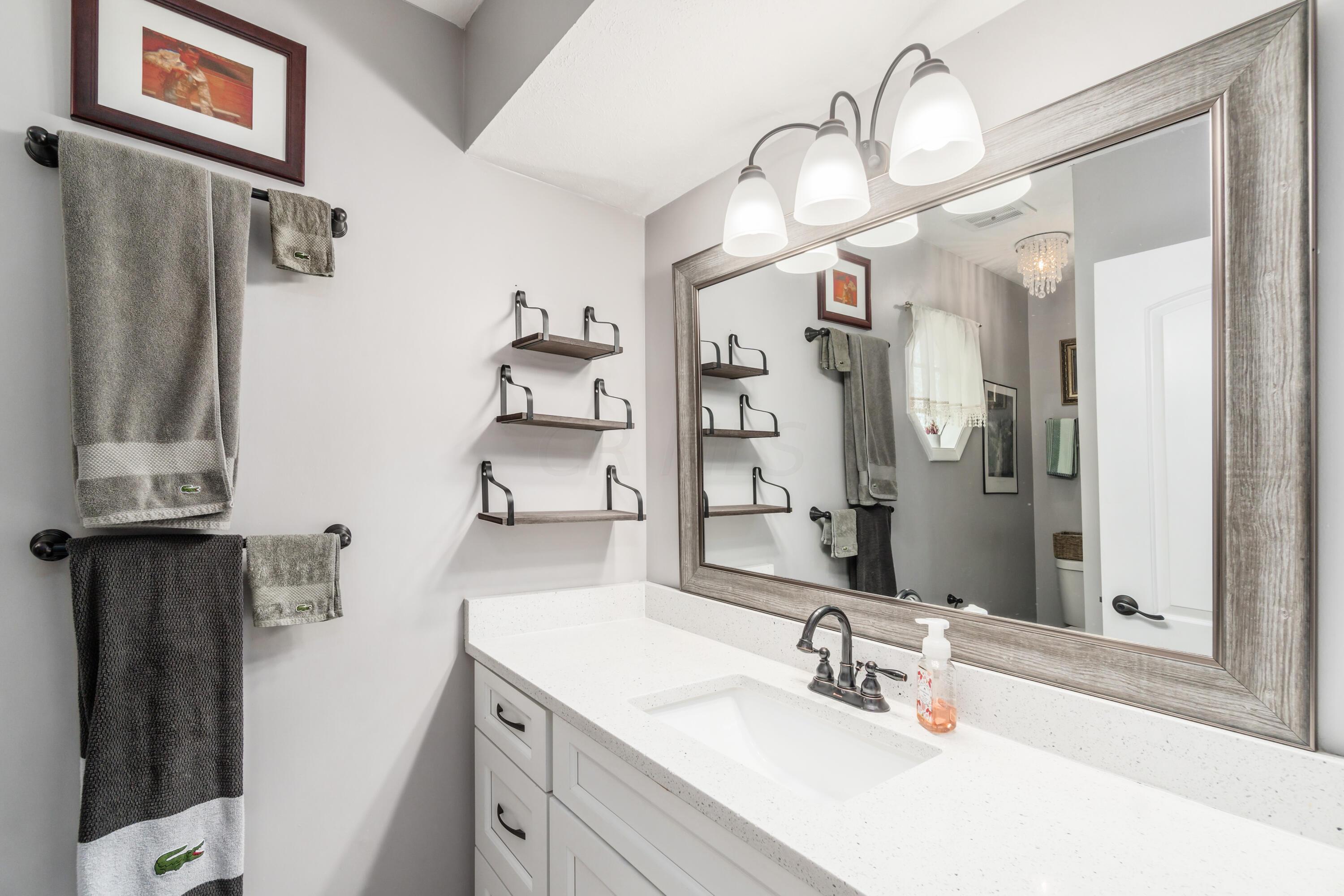 1081 Plum Ridge Columbus, OH 43213 - Photo 28 of 48 S_-_1081_Plum_Ridge_-_073