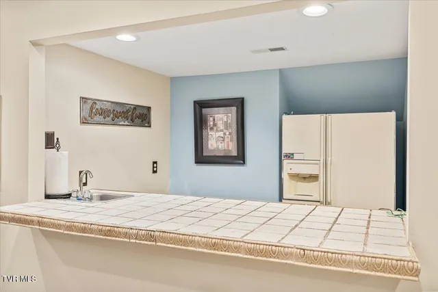 $1,105,000 | 1 Emerald Court, Johnson City, TN 37604