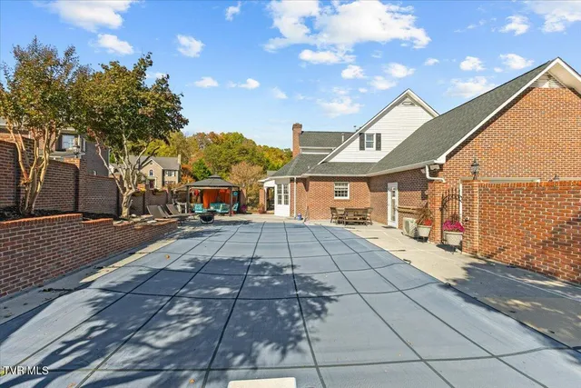 $1,105,000 | 1 Emerald Court, Johnson City, TN 37604