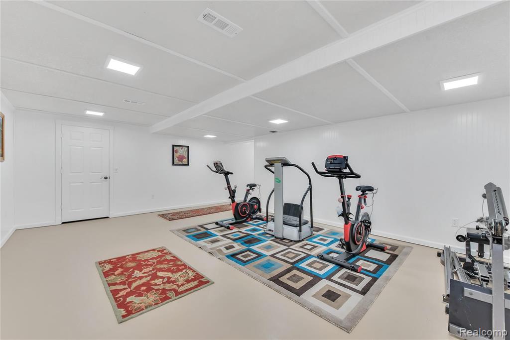 2153 Crystal Drive Rochester Hills, MI 48309 - Photo 25 of 31