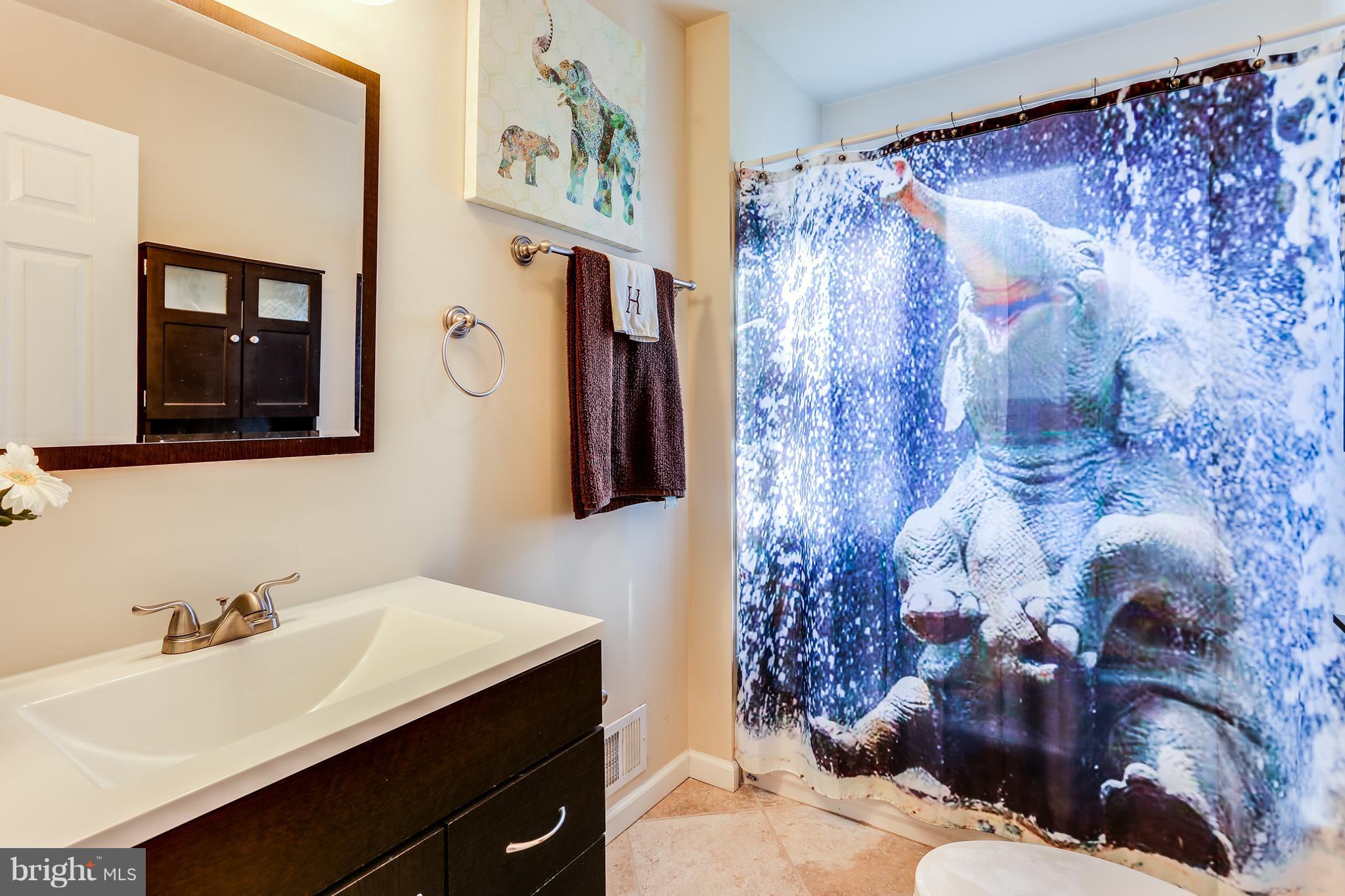 1803 Wendover Road Baltimore, MD 21234 - Photo 16 of 29 Bath