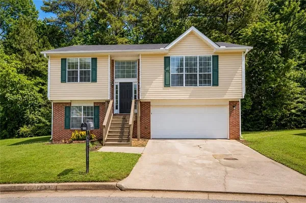 $2,060 | 488 Barclay Court, Stone Mountain, GA 30083