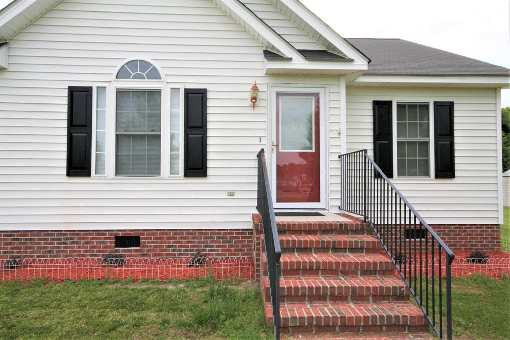 300 Kuwicki Road Pikeville, NC 27863 - Photo 4 of 24 Gallery Image 4