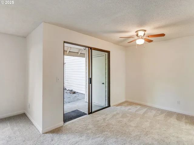 $330,000 | 361 Northeast Village Squire Avenue, Unit 4, Gresham, OR 97030