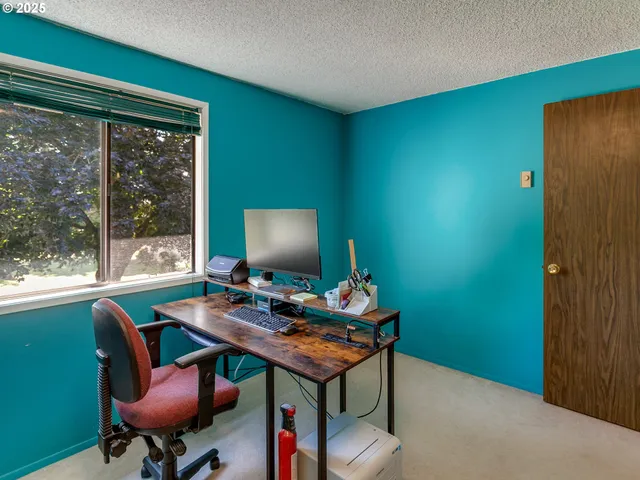 $330,000 | 361 Northeast Village Squire Avenue, Unit 4, Gresham, OR 97030