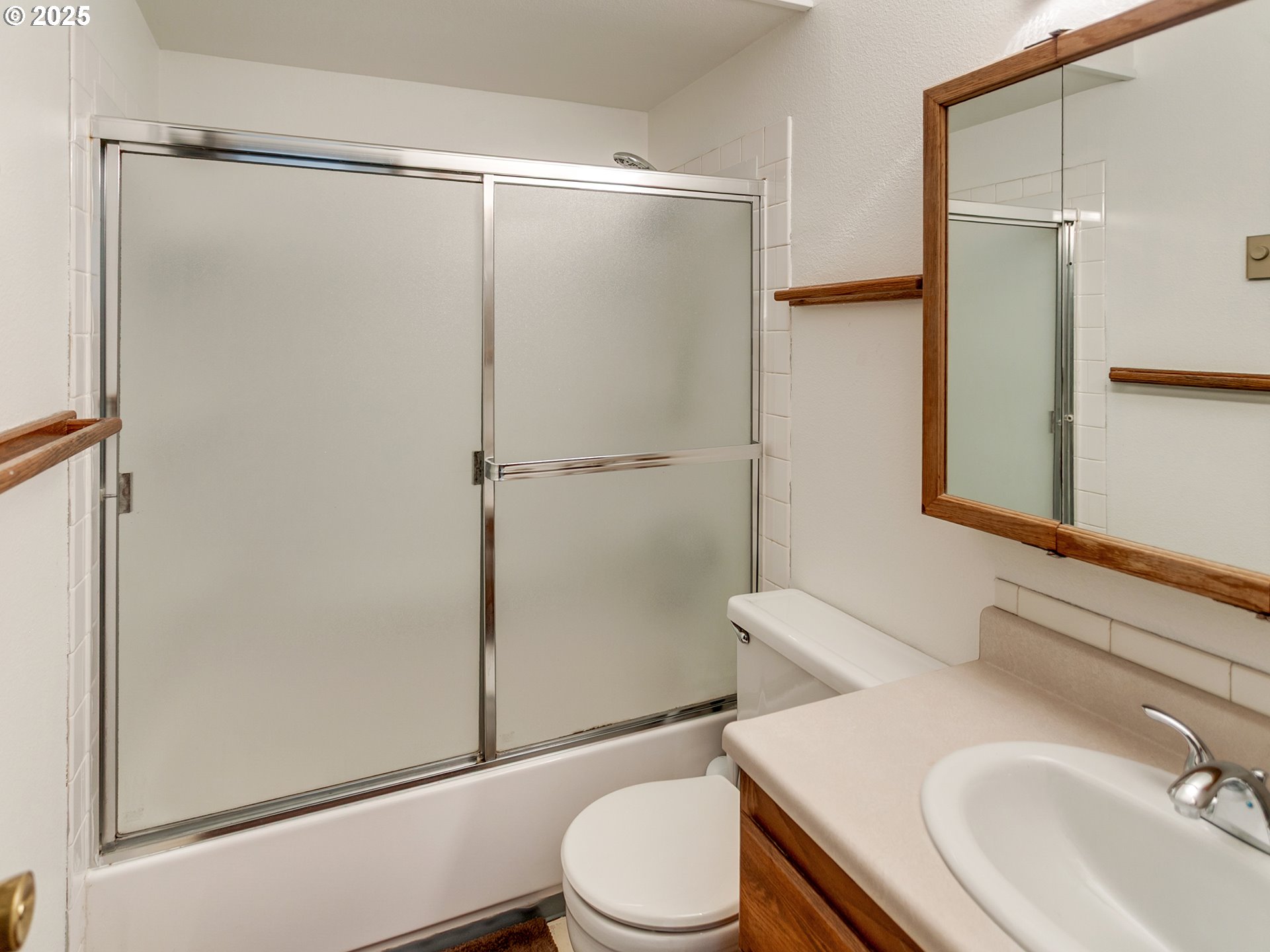 361 Northeast Village Squire Avenue, Unit 4 Gresham, OR 97030 - Photo 31 of 45 Bedroom