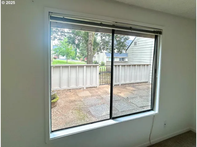 $330,000 | 361 Northeast Village Squire Avenue, Unit 4, Gresham, OR 97030