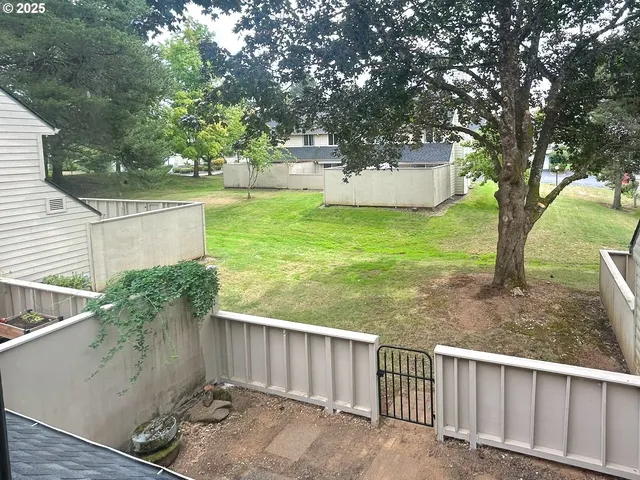 $330,000 | 361 Northeast Village Squire Avenue, Unit 4, Gresham, OR 97030