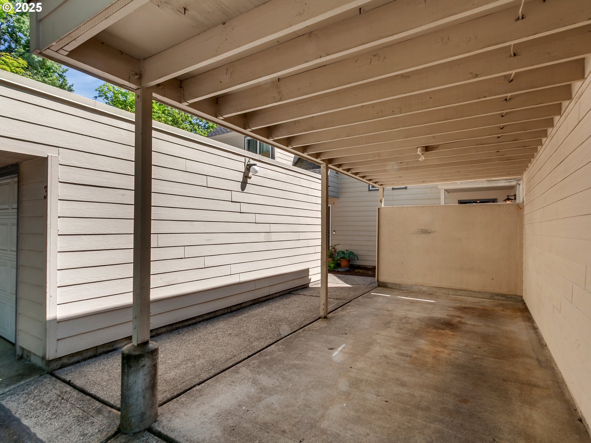 361 Northeast Village Squire Avenue, Unit 4 Gresham, OR 97030 - Photo 5 of 45