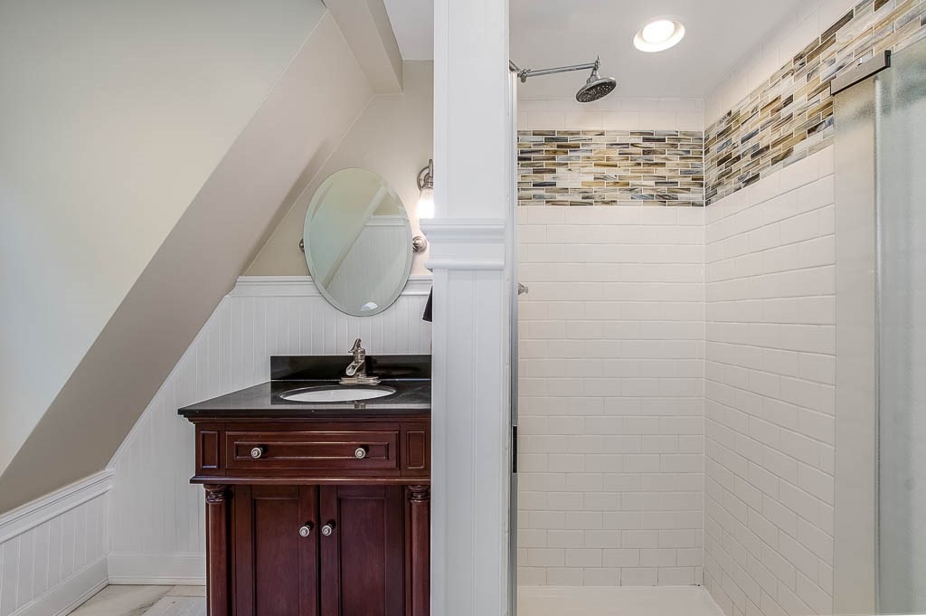 78 Woodleigh Road Dedham, MA 02026 - Photo 21 of 42 Gallery Image 21