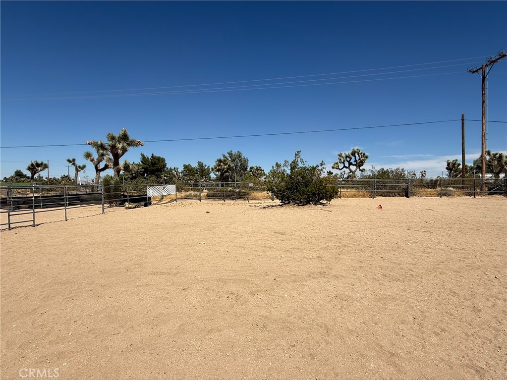 6473 Chevoit Road Phelan, CA 92371 - Photo 39 of 69