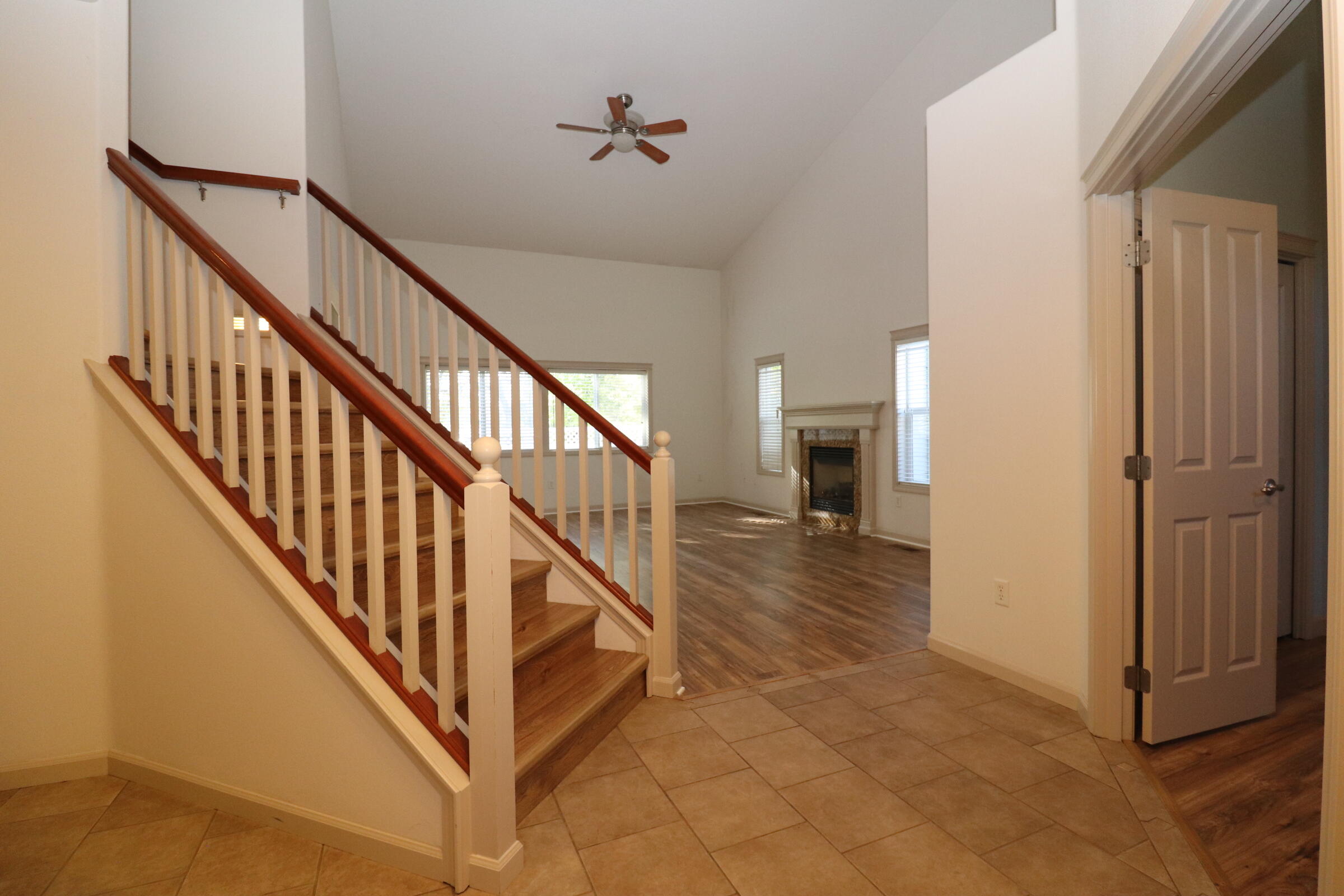 2160 Crestbrook Road, Unit 8 Medford, OR 97504 - Photo 8 of 29 IMG_2452