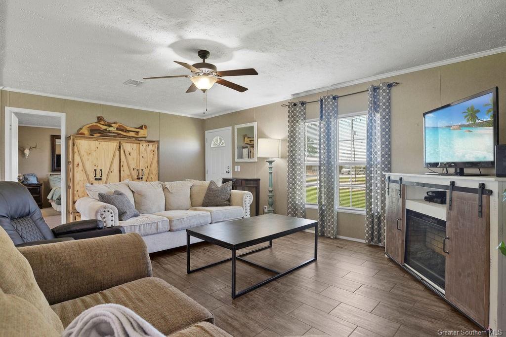 13450 Pousson Road Iowa, LA 70647 - Photo 6 of 24 Gallery Image 6