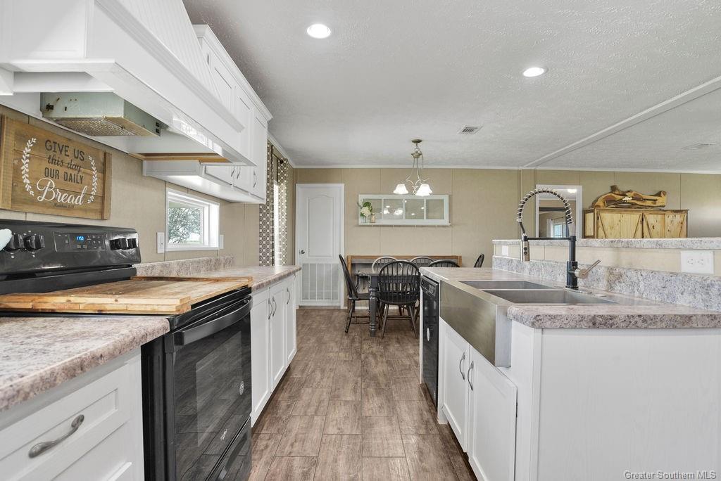 13450 Pousson Road Iowa, LA 70647 - Photo 9 of 24 Gallery Image 9