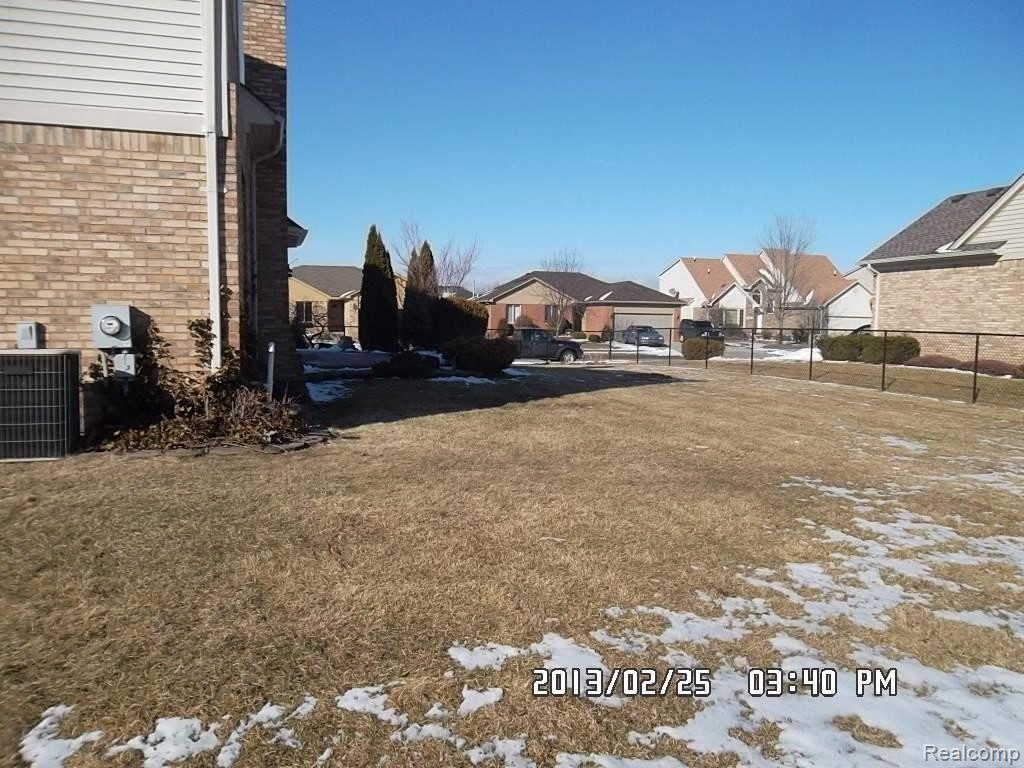 49450 Monte Road New Baltimore, MI 48047 - Photo 25 of 25 SAM_0930.JPG