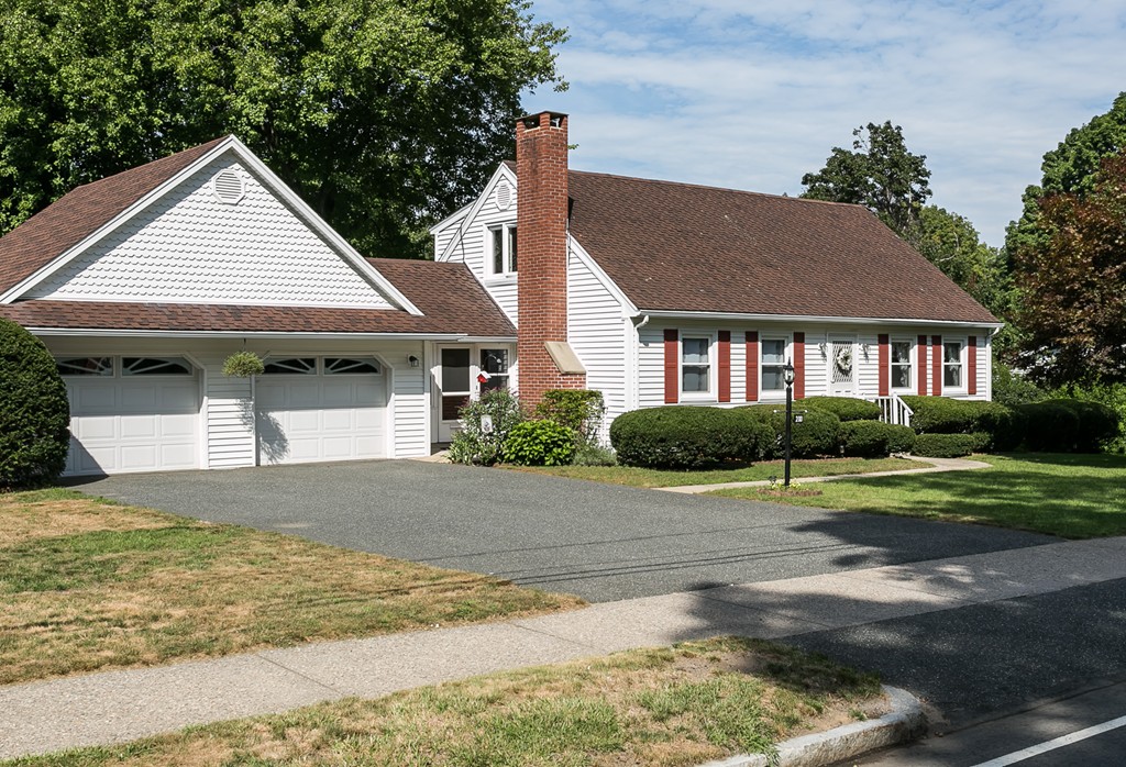 200 Harkness Avenue Springfield, MA 01118 - Photo 1 of 25 Gallery Image 1