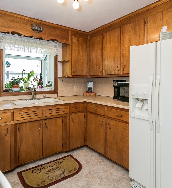 200 Harkness Avenue Springfield, MA 01118 - Photo 15 of 25 Gallery Image 15