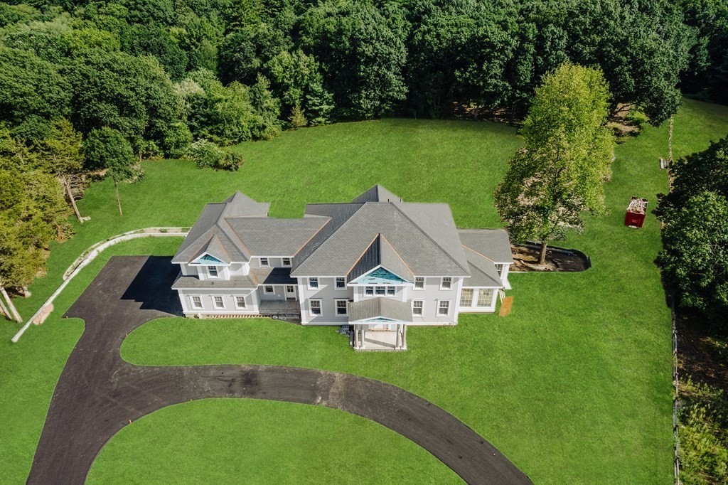 98 Heather Lane Needham, MA 02492 - Photo 4 of 31 a view of a house with garden