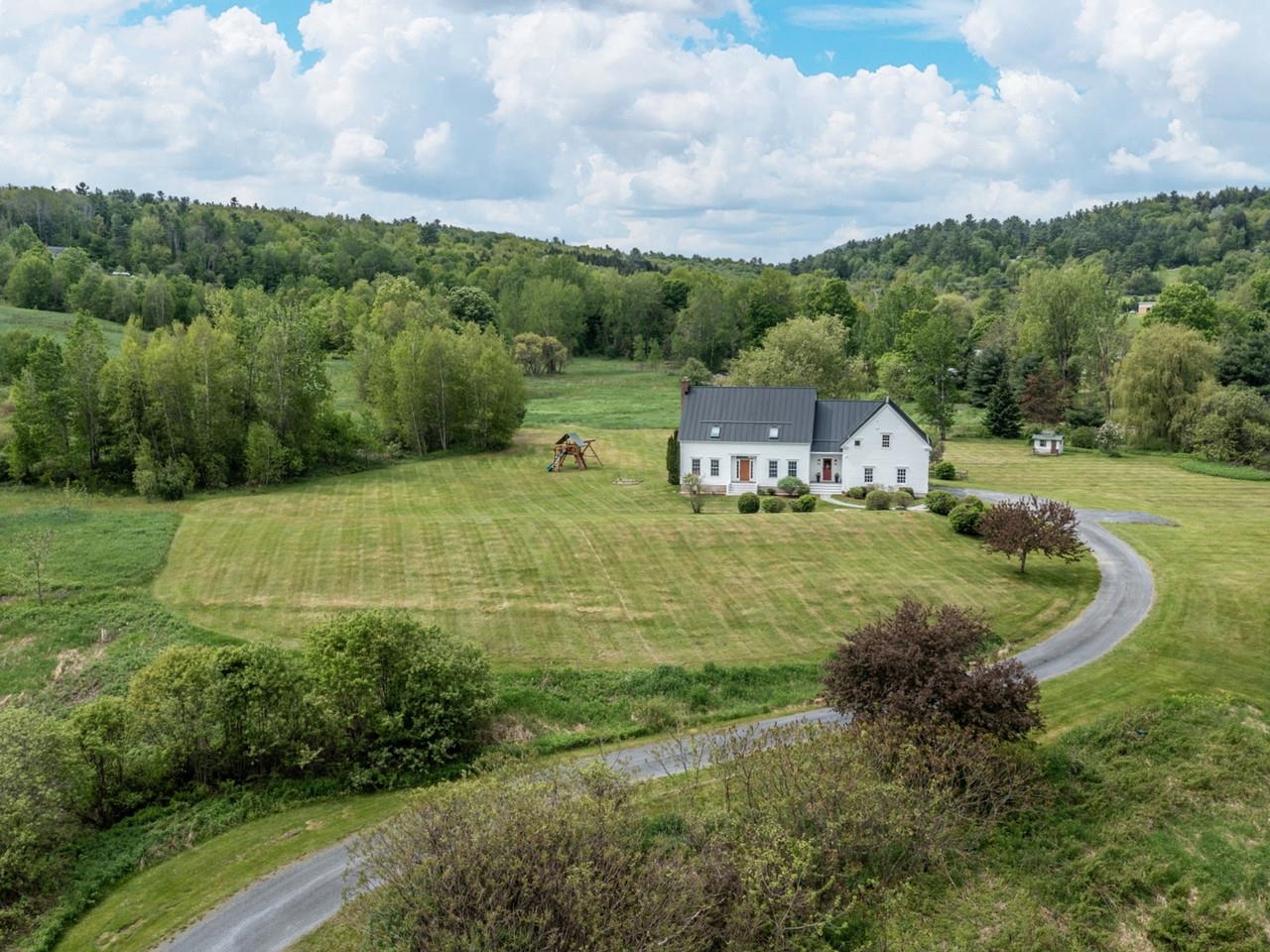 1369 Hinesburg Road Richmond, VT 05477 - Photo 2 of 60