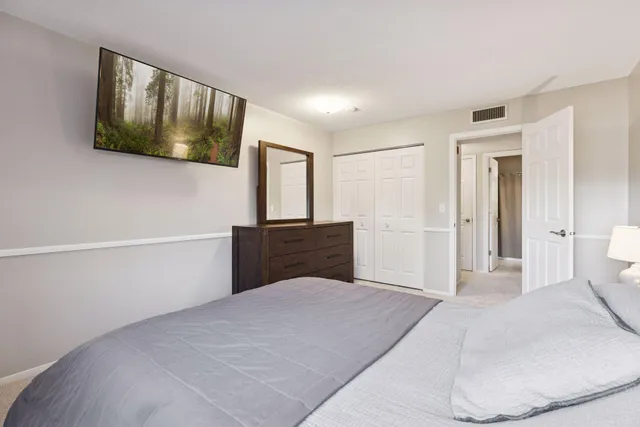 $124,900 | 4120 Parklawn Avenue, Unit 119, Edina, MN 55435