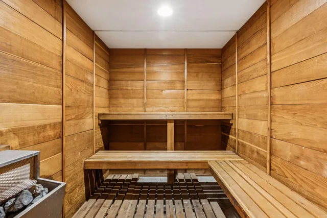 $124,900 | 4120 Parklawn Avenue, Unit 119, Edina, MN 55435