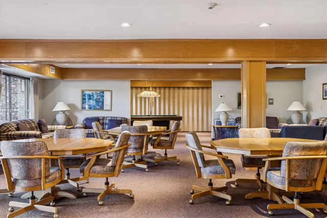 $124,900 | 4120 Parklawn Avenue, Unit 119, Edina, MN 55435