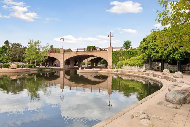 $124,900 | 4120 Parklawn Avenue, Unit 119, Edina, MN 55435