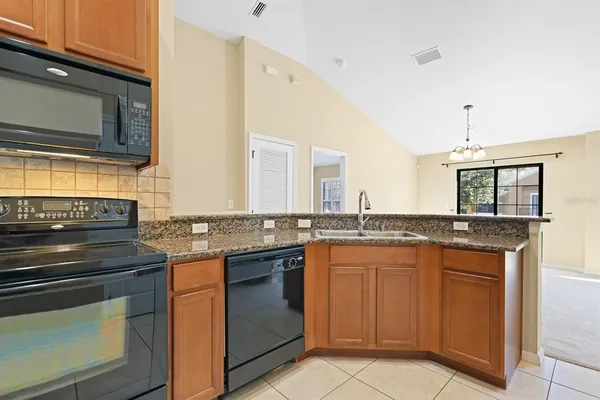 $1,850 | 16436 Kingletridge Avenue, Lithia, FL 33547