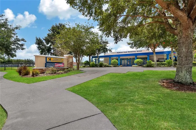 $2,000 | 16436 Kingletridge Avenue, Lithia, FL 33547