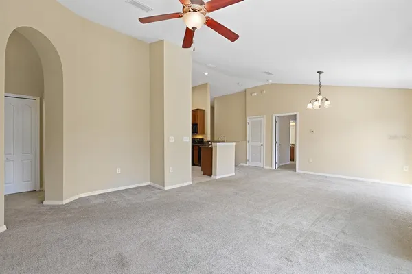 $1,850 | 16436 Kingletridge Avenue, Lithia, FL 33547