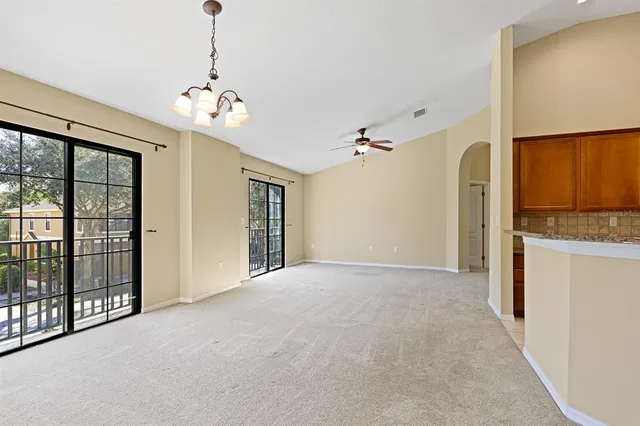 $2,000 | 16436 Kingletridge Avenue, Lithia, FL 33547