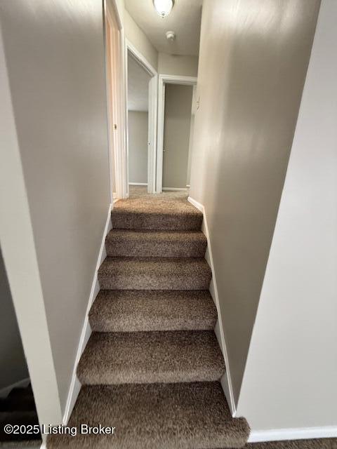4018 Retreat Road Louisville, KY 40219 - Photo 16 of 25 Stairs to upper