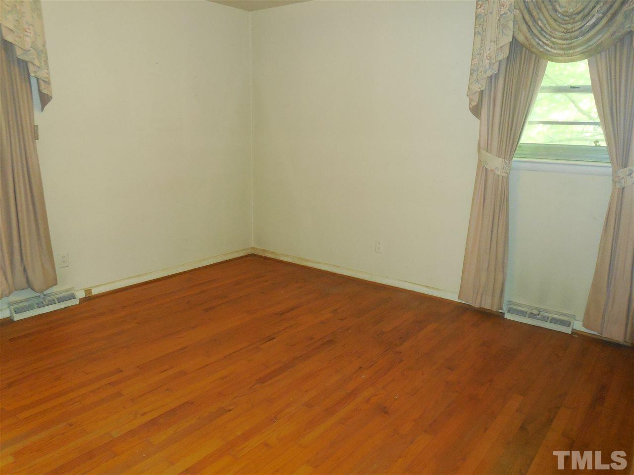 115 Chandler Road Durham, NC 27703 - Photo 5 of 9 Gallery Image 5