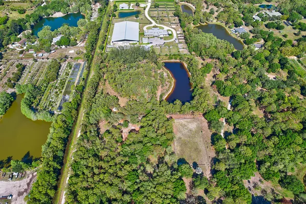 $1,100,000 | 18395 131st Trail North, Jupiter, FL 33478