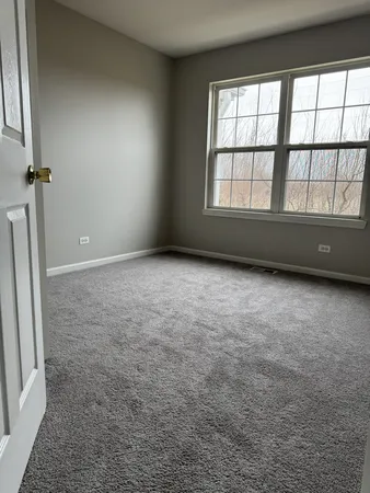 $2,500 | 309 Springbrook Trail South, Oswego, IL 60543