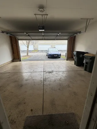 $2,500 | 309 Springbrook Trail South, Oswego, IL 60543