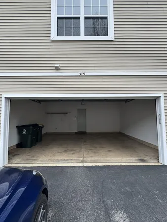 $2,500 | 309 Springbrook Trail South, Oswego, IL 60543