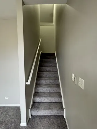 $2,500 | 309 Springbrook Trail South, Oswego, IL 60543