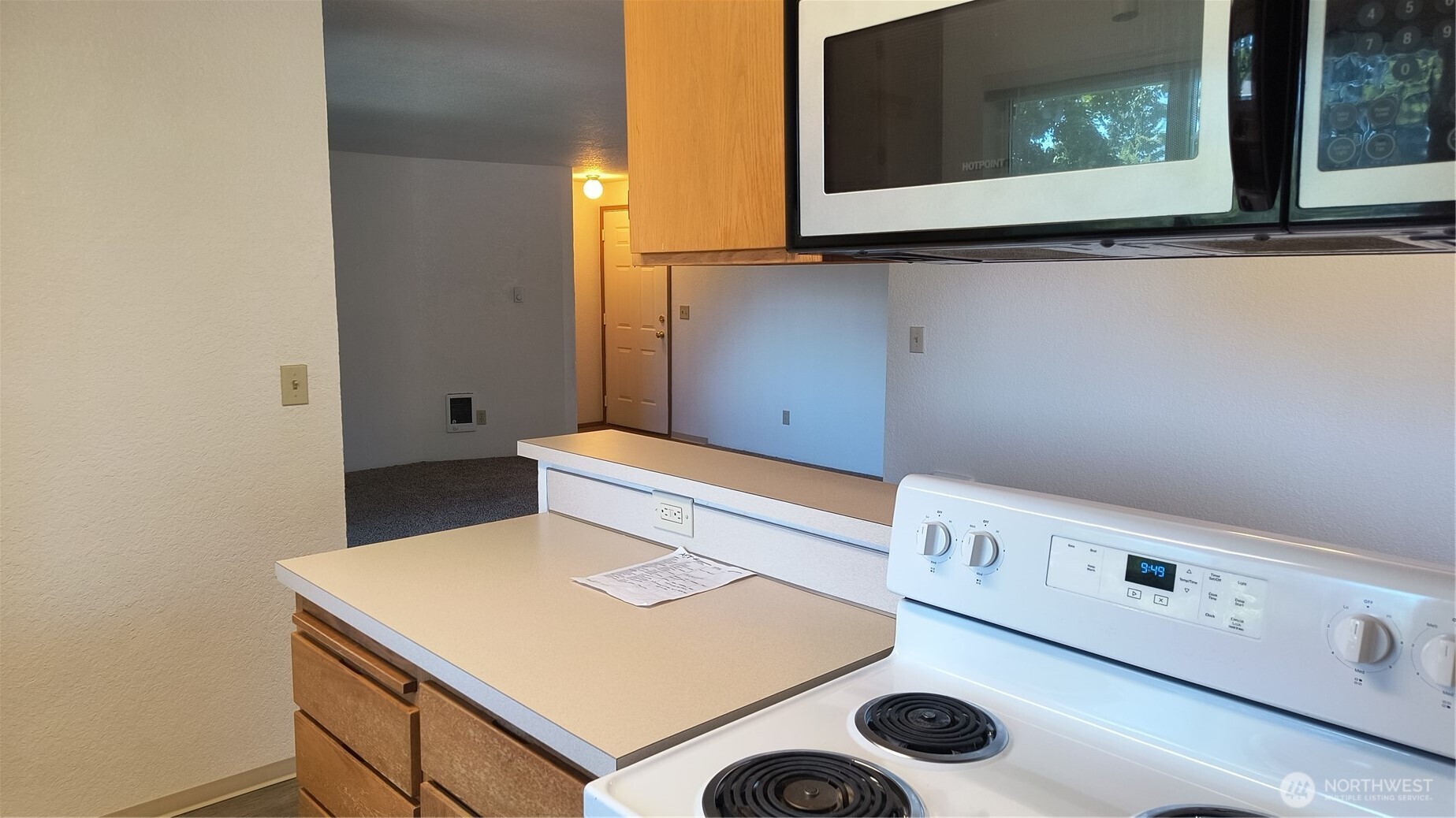 13232 Ambaum Boulevard Southwest Burien, WA 98146 - Photo 15 of 22 a utility room with dryer and washer
