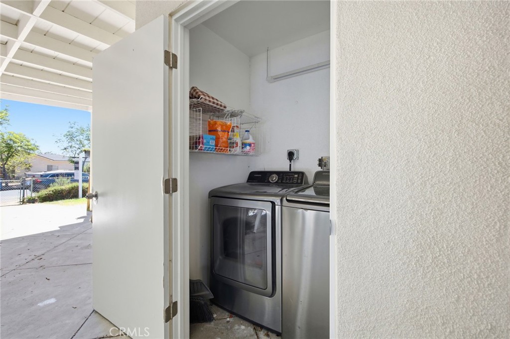 9652 Rincon Avenue Pacoima, CA 91331 - Photo 10 of 40