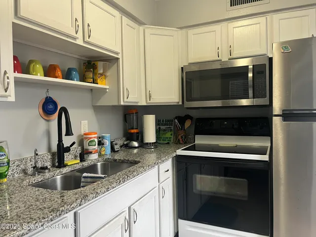 $1,800 | 415 Madison Avenue, Unit I102, Cape Canaveral, FL 32920