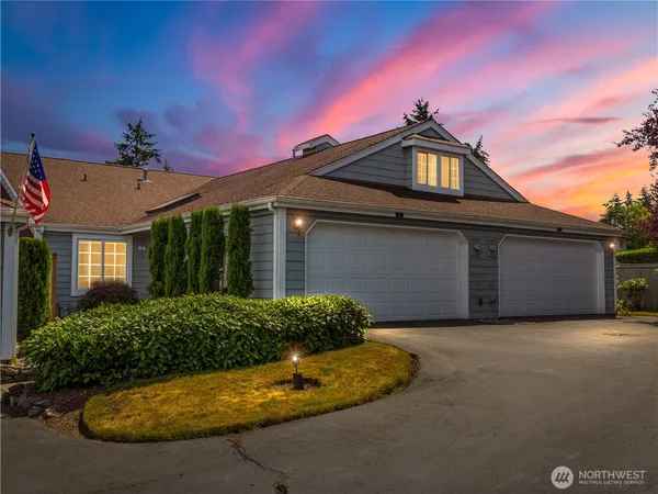 $547,000 | 6020 North Highlands Parkway, Unit 38E, Tacoma, WA 98406