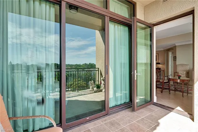 $975,000 | 9115 Strada Place, Unit 5411, Naples, FL 34108