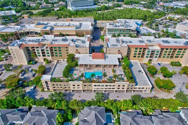 $975,000 | 9115 Strada Place, Unit 5411, Naples, FL 34108