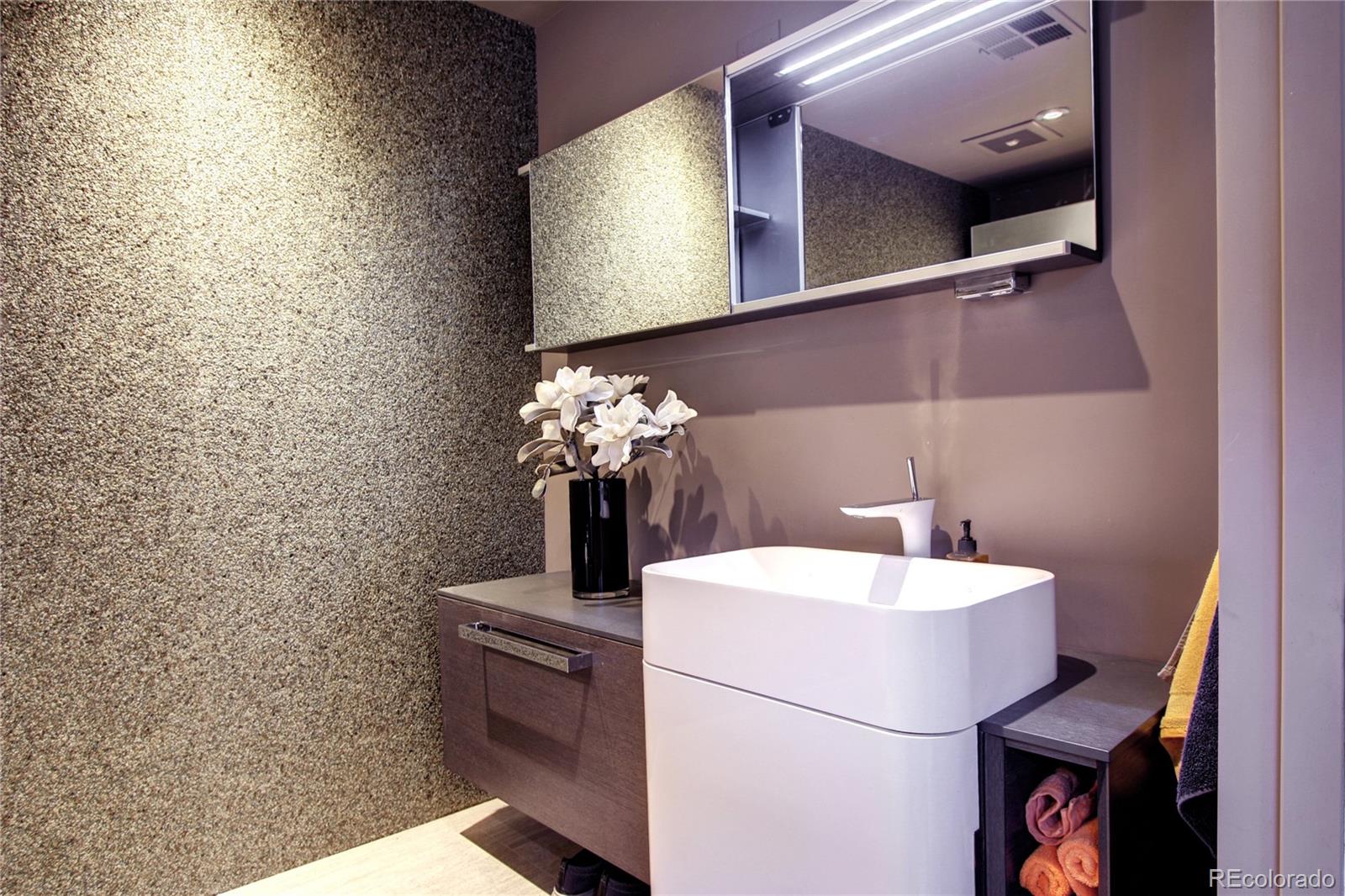 2527 Larimer Street Denver, CO 80205 - Photo 8 of 35