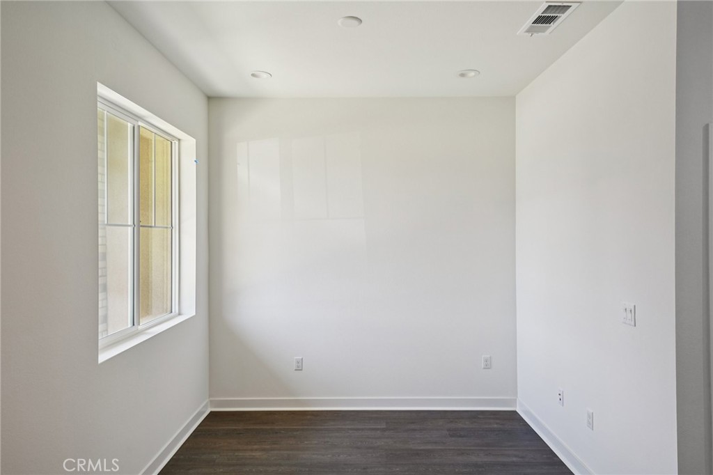 119 North 1st Avenue Upland, CA 91786 - Photo 13 of 37