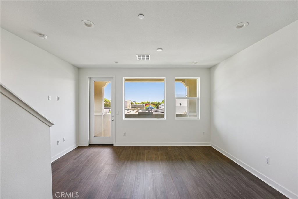 119 North 1st Avenue Upland, CA 91786 - Photo 23 of 37