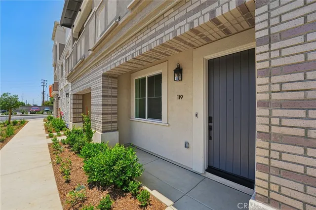 $649,990 | 119 North 1st Avenue, Upland, CA 91786