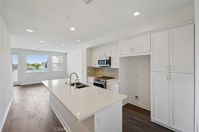 $649,990 | 119 North 1st Avenue, Upland, CA 91786